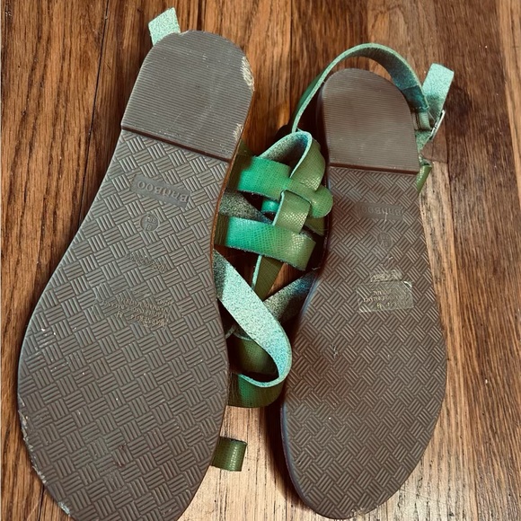 Bamboo Green Strappy Flat Sandals – Size 8.5 - Picture 3 of 8